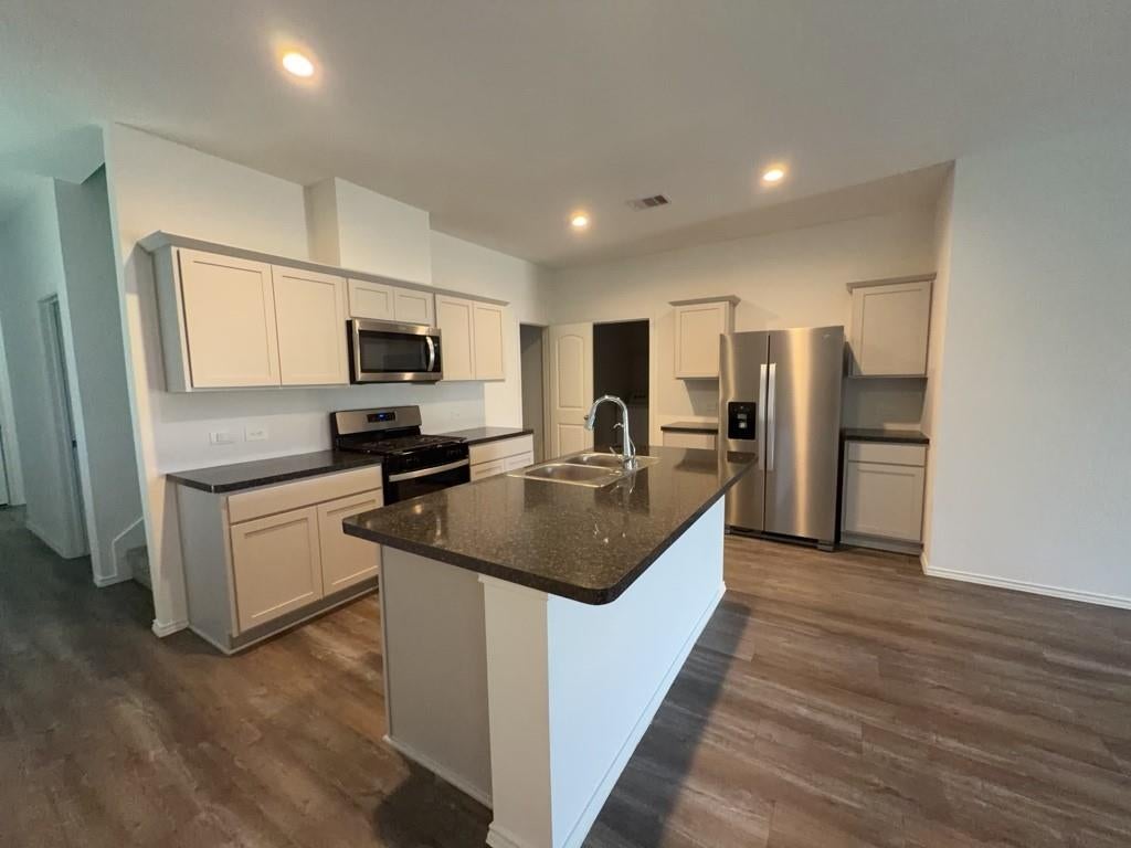 5619 Vintage Oakmont Drive