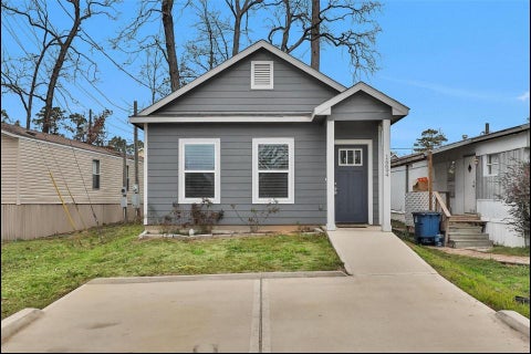Photo of 16694 E Juneau, Montgomery, TX 77316 (MLS # 9365135)