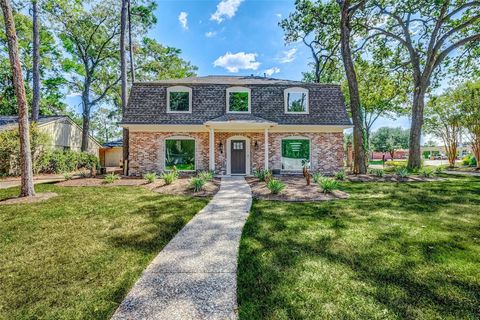 Photo of 5219 Lookout Mountain Drive, Houston, TX 77069 (MLS # 50853681)