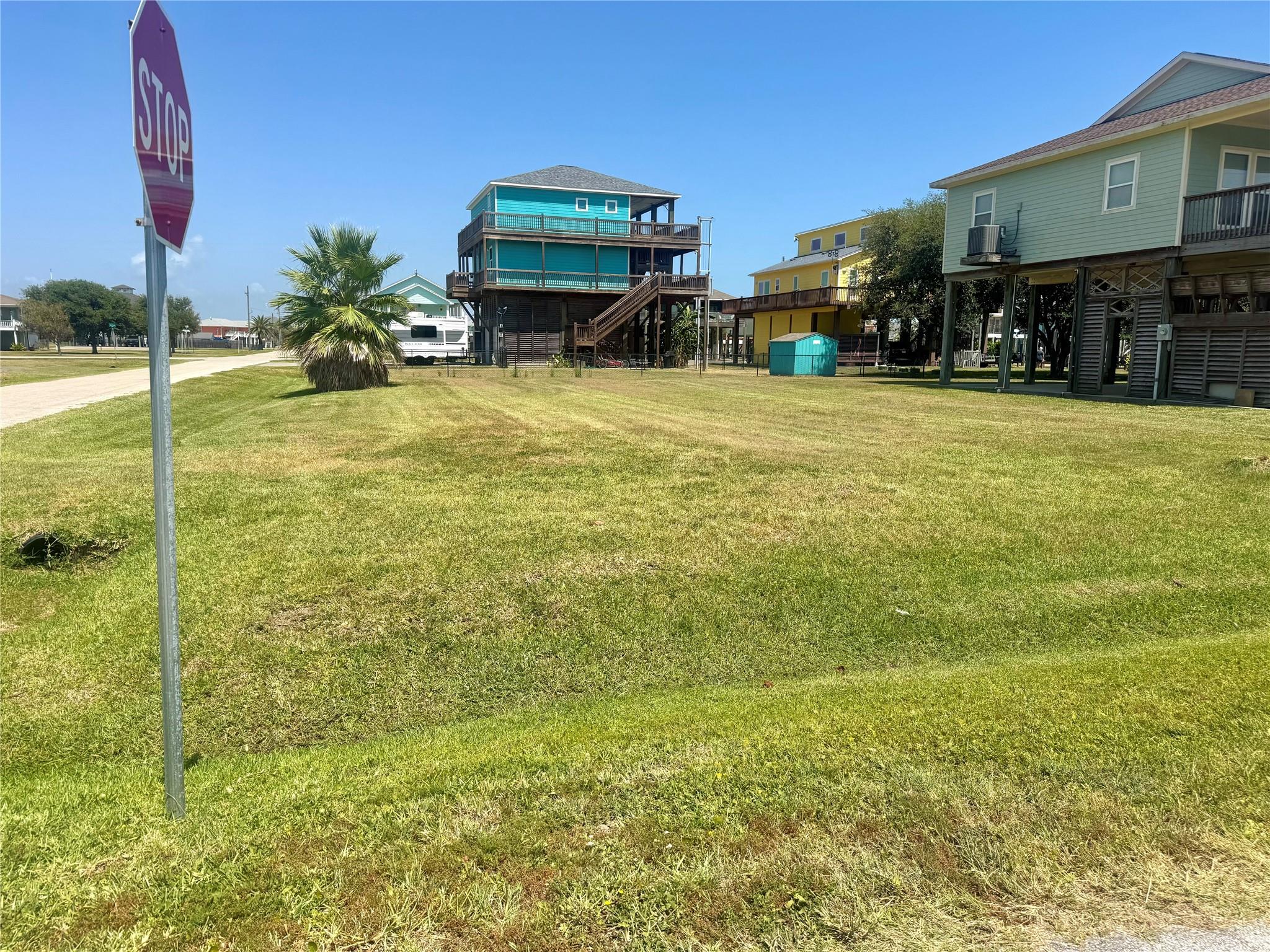 882 Gulfview Drive