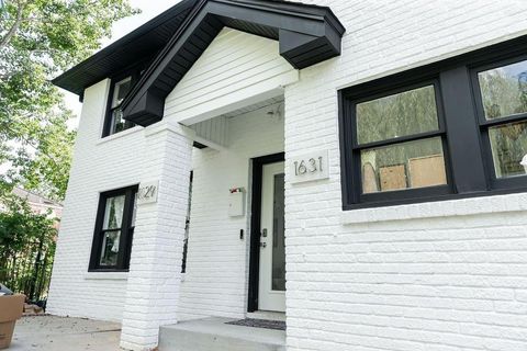 Photo of 1631 Bonnie Brae Street #2, Houston, TX 77006 (MLS # 57830356)