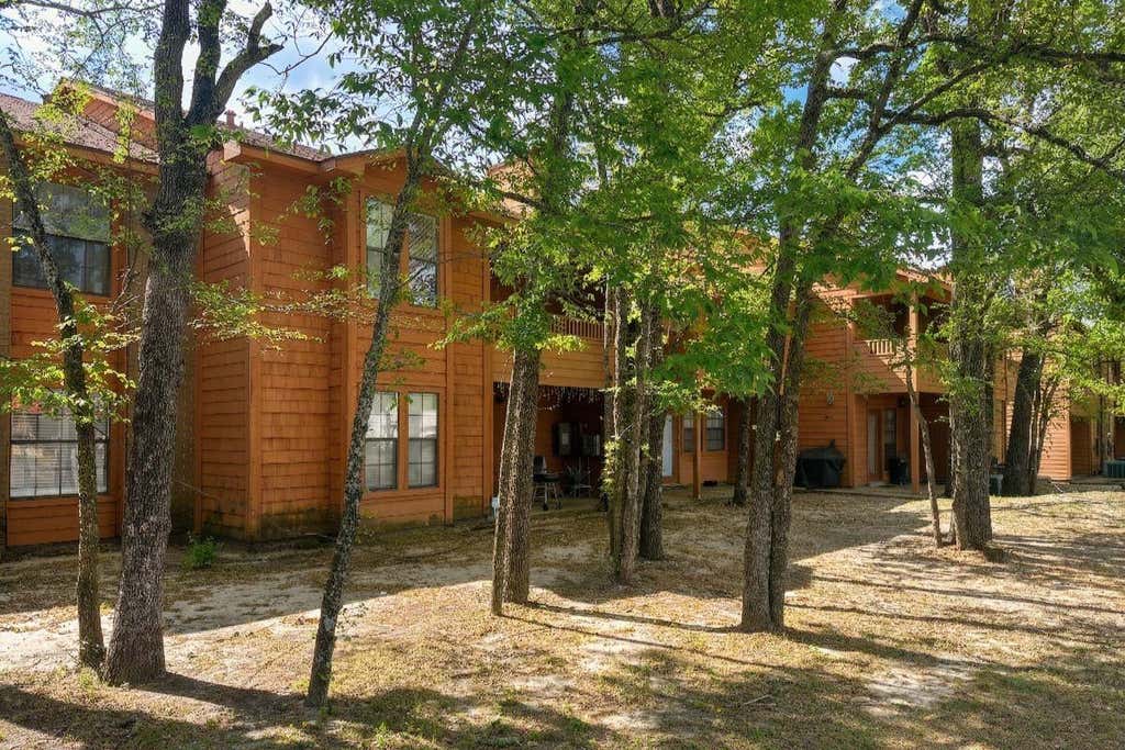 Photo of 1305 W Villa Maria Road #B101, Bryan, TX 77801 (MLS # 58024373)