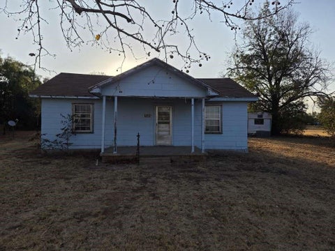 Photo of 12747 State Highway 25 S, Electra, TX 76360 (MLS # 74346918)