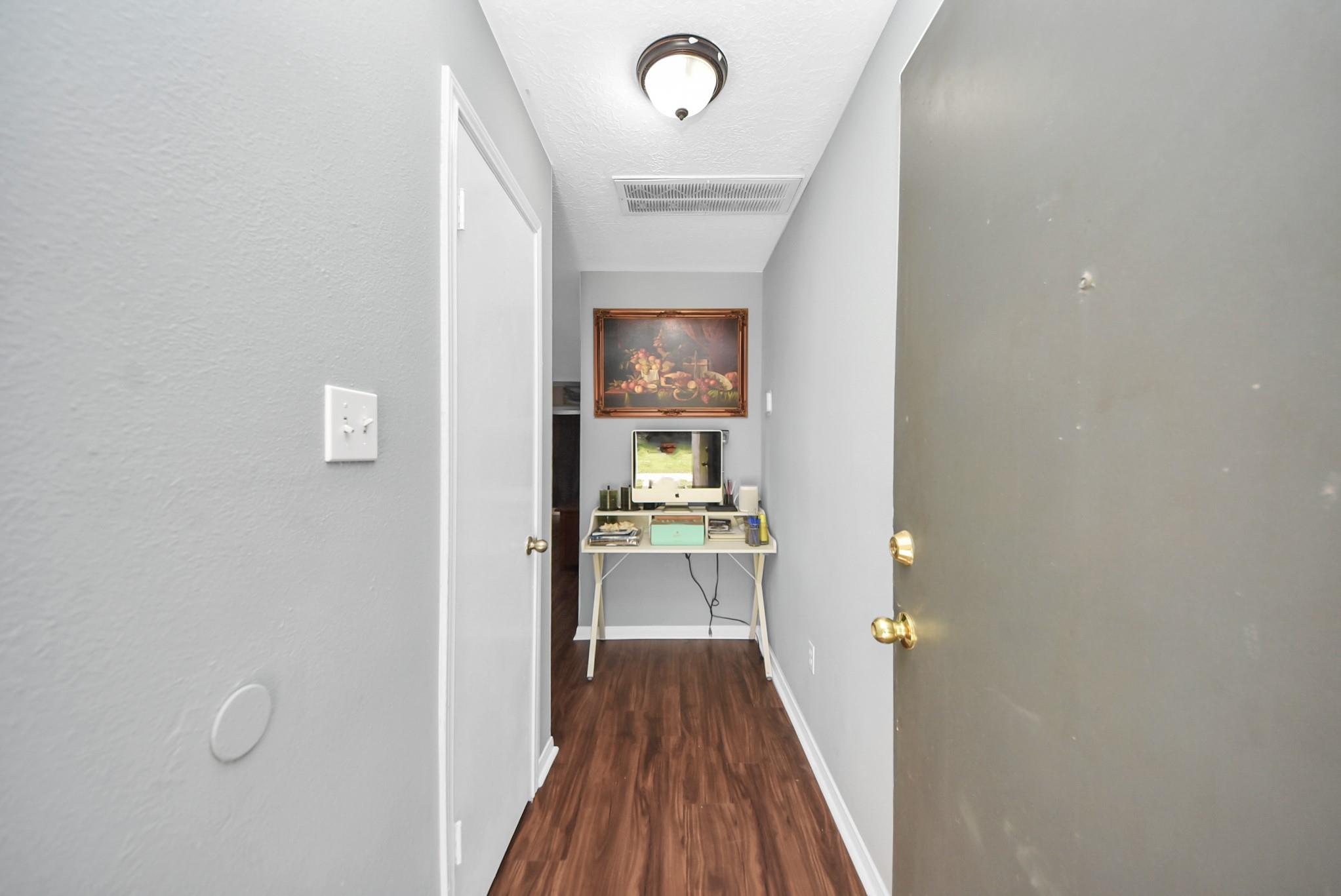 1989 Country Village B