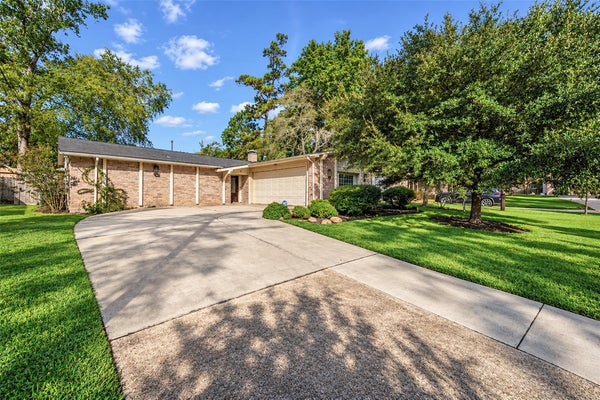 95 PARADISE VALLEY DR, CONROE, TX 77304 - Image edc73ff3479bd187dffcc8f088eb5fc3/776031217