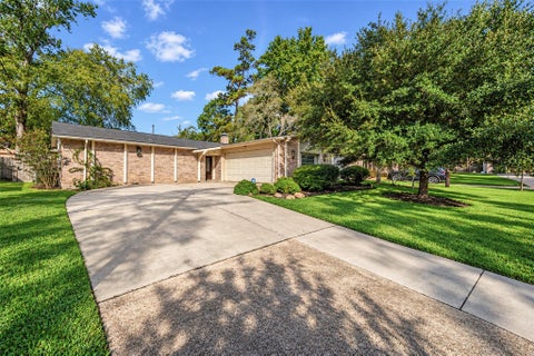 Photo of 95 Paradise Valley Drive, Conroe, TX 77304 (MLS # 97614272)