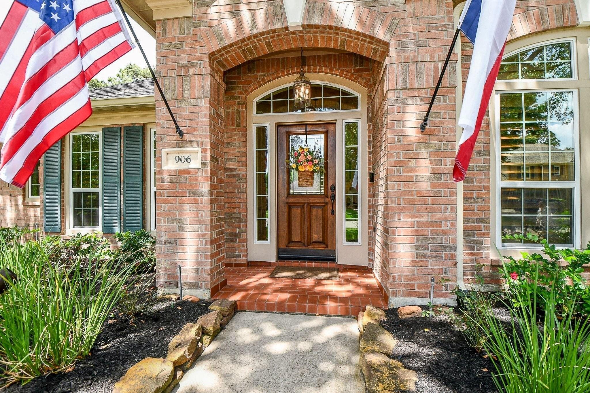 906 Mahogany Run Drive