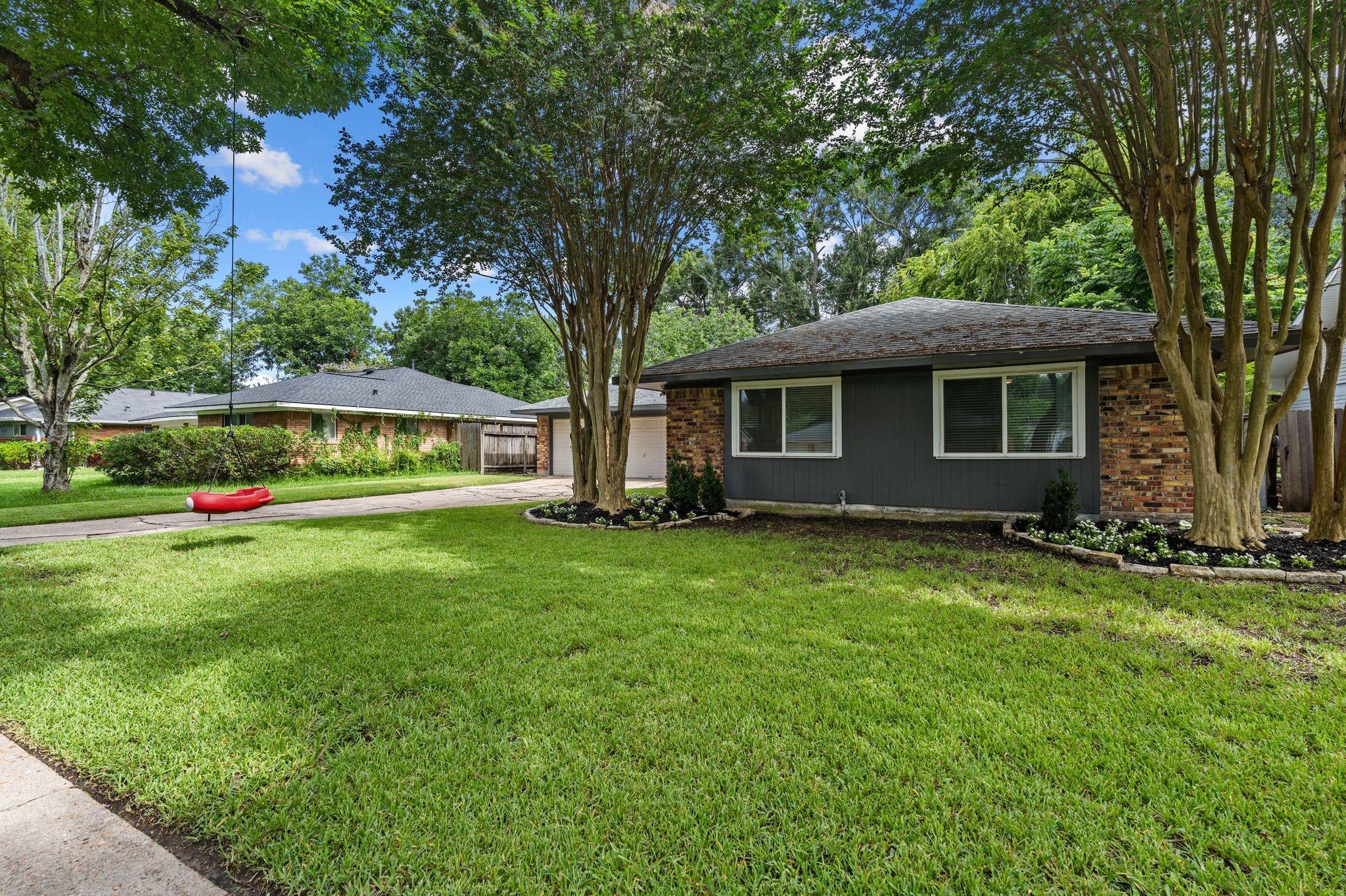 5314 Creekbend Drive