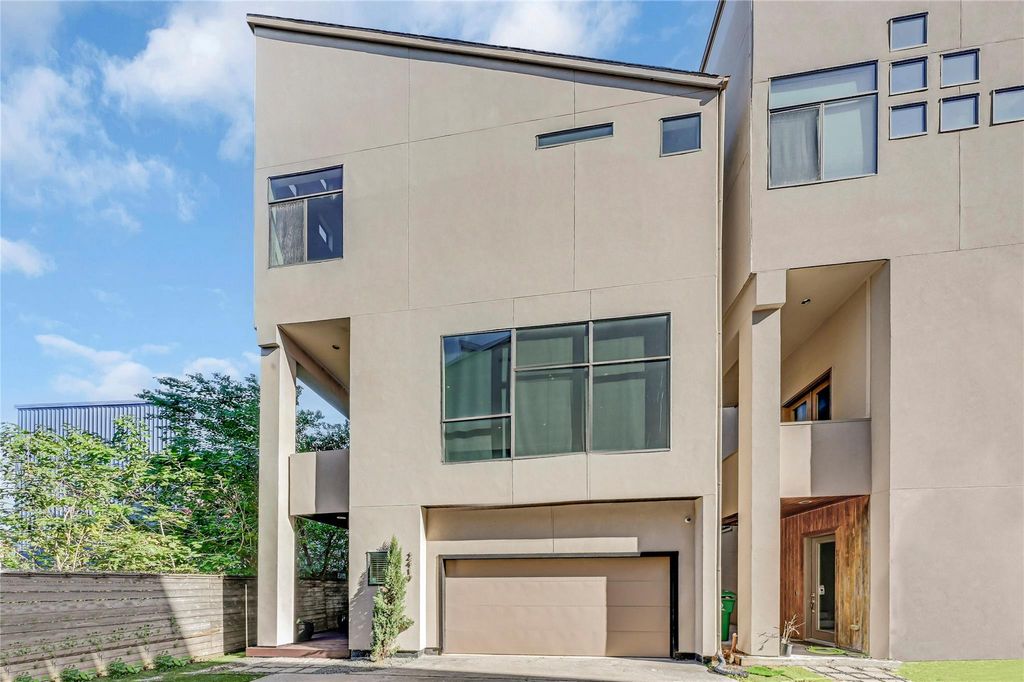 Photo of 2419 Charleston Street, Houston, TX 77021 (MLS # 9594335)