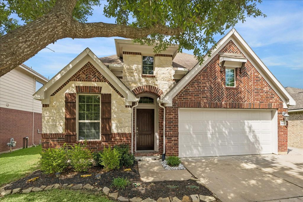 Photo of 5931 Wildbriar Lane, Richmond, TX 77469 (MLS # 34193703)