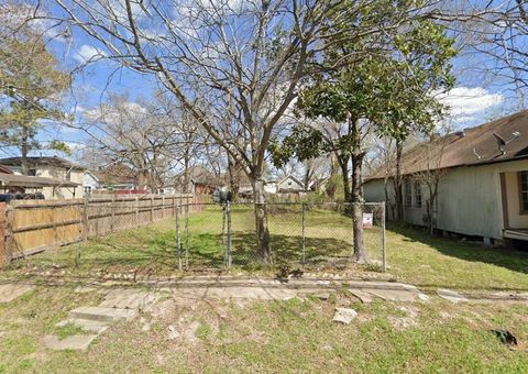 Photo of 1610 Hardy Street, Houston, TX 77026 (MLS # 40255640)