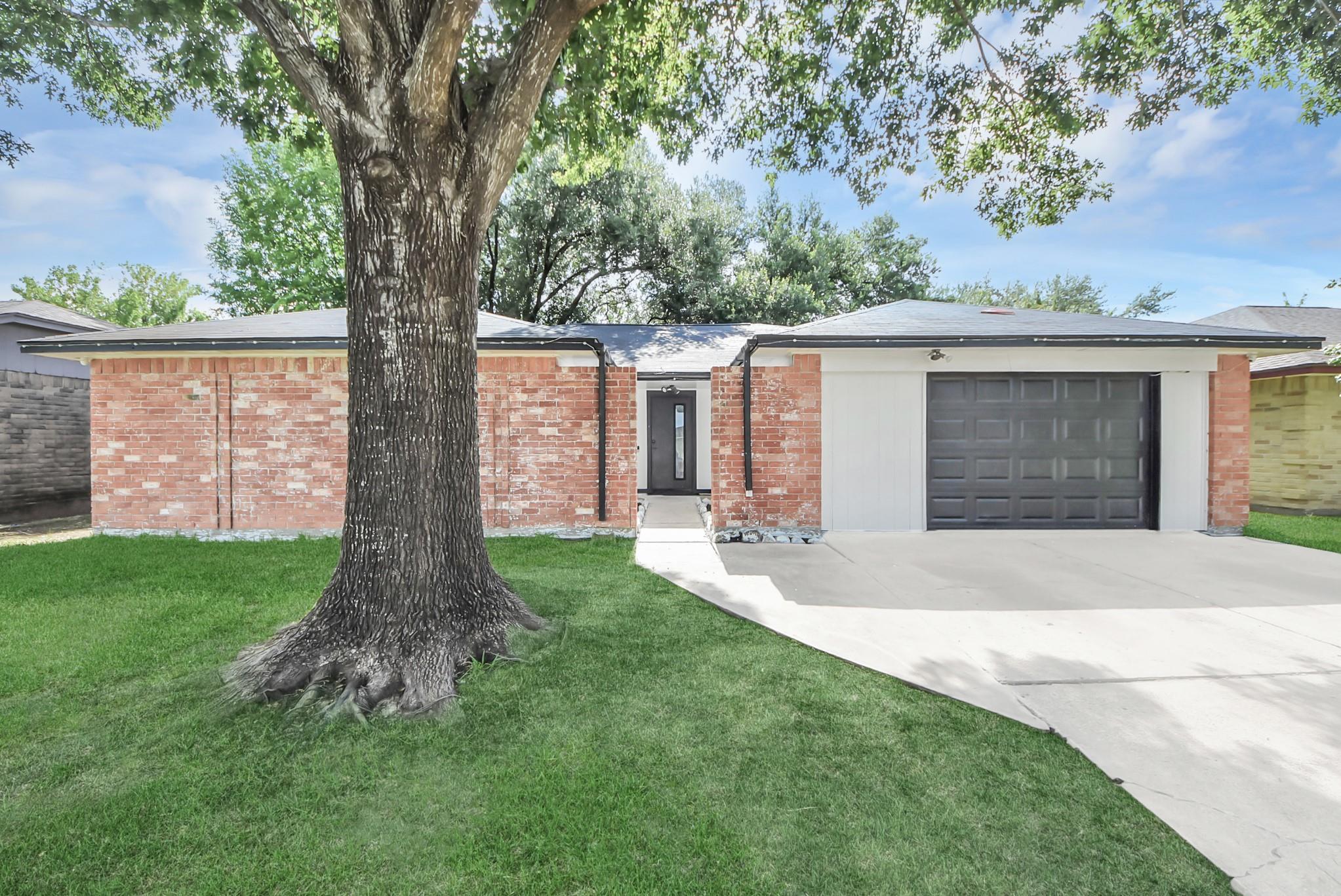 20010 Cottonglade Lane