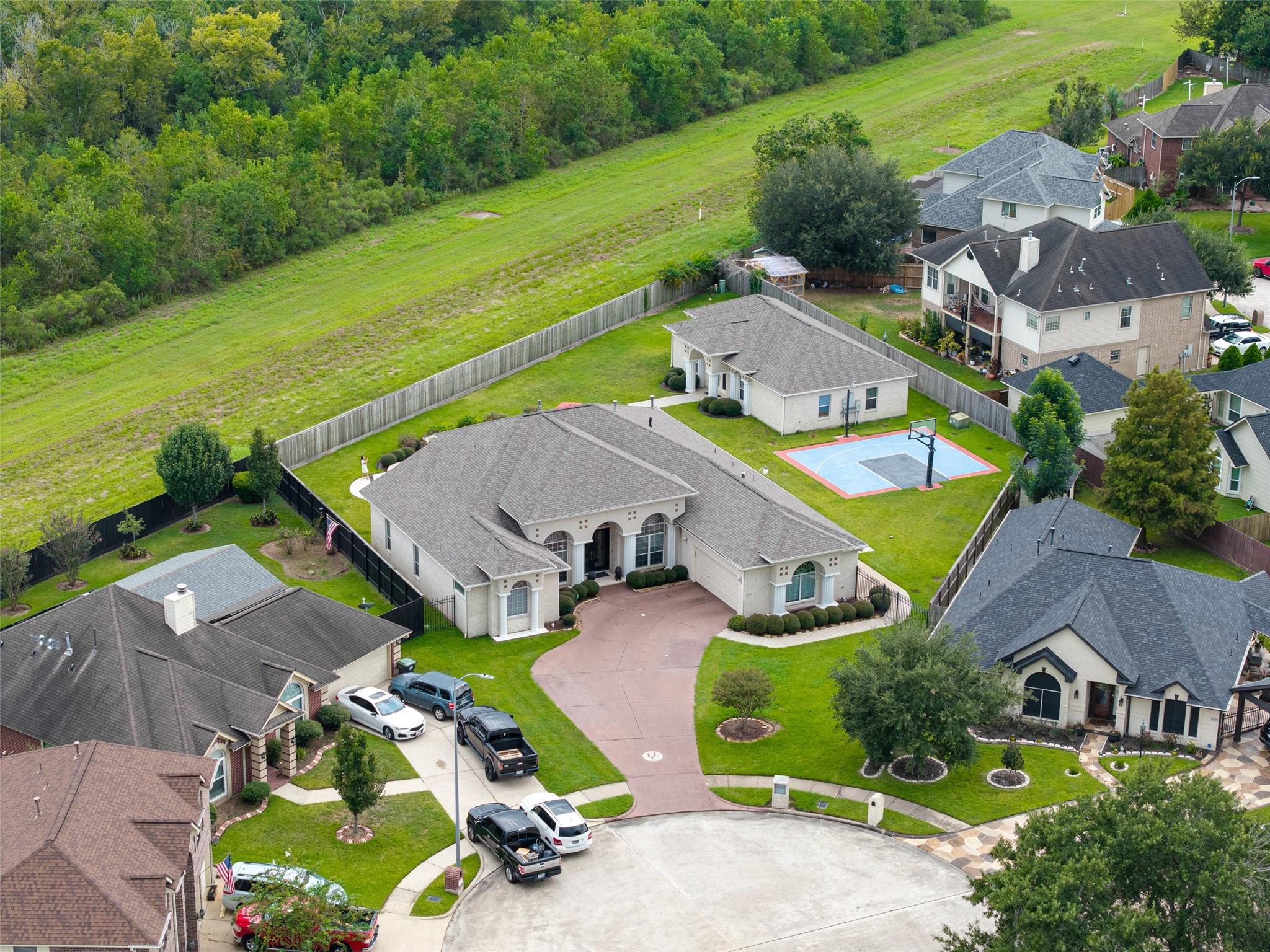 1112 Breckonridge Circle