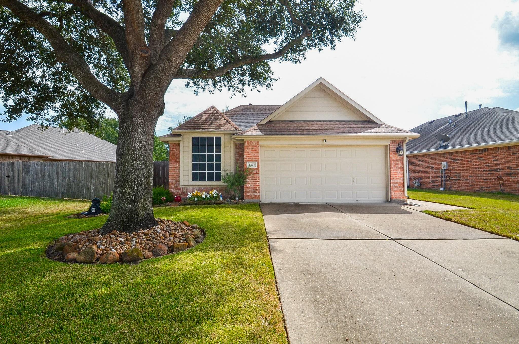 5226 Mountain Forest Drive