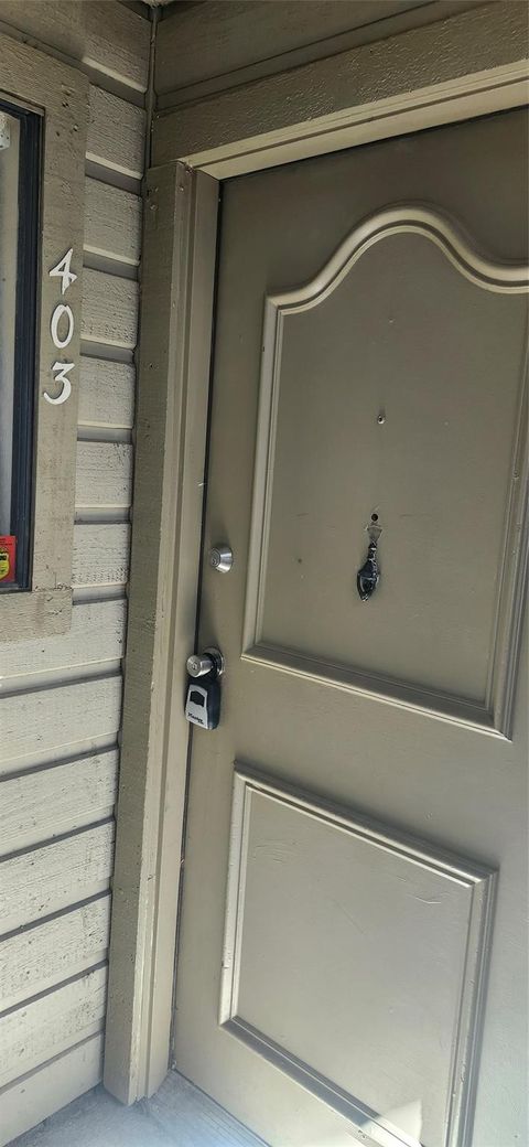 Photo of 8918 Bissonnet Street #4, Houston, TX 77074 (MLS # 89320733)