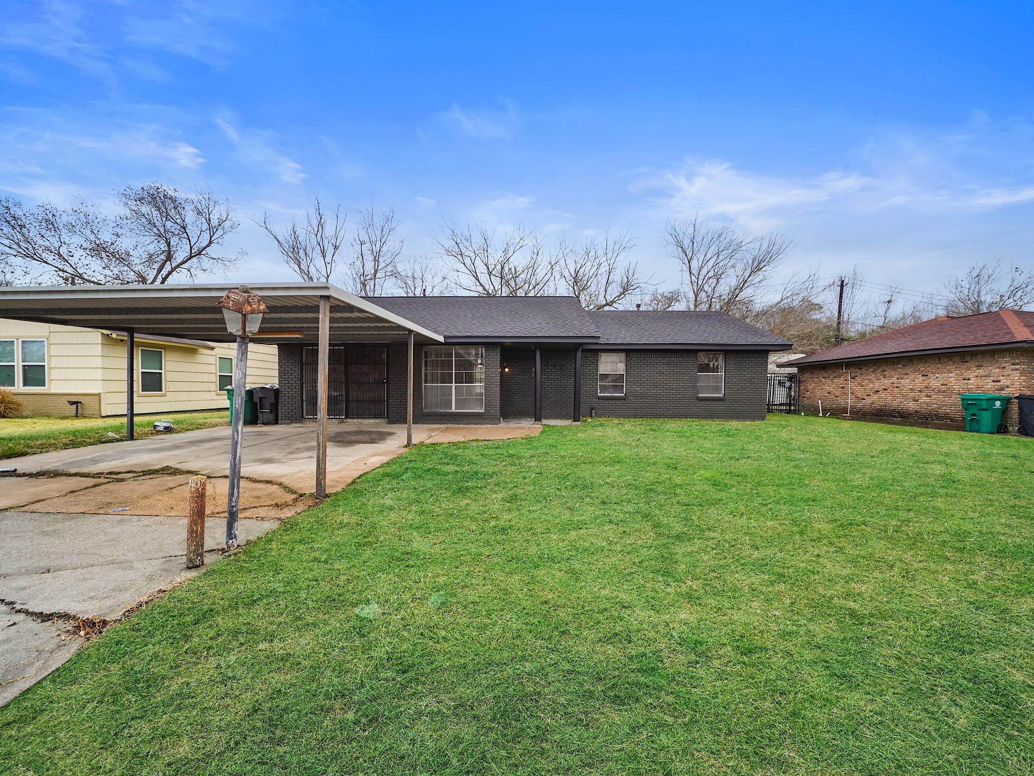 9347 Clearway Drive