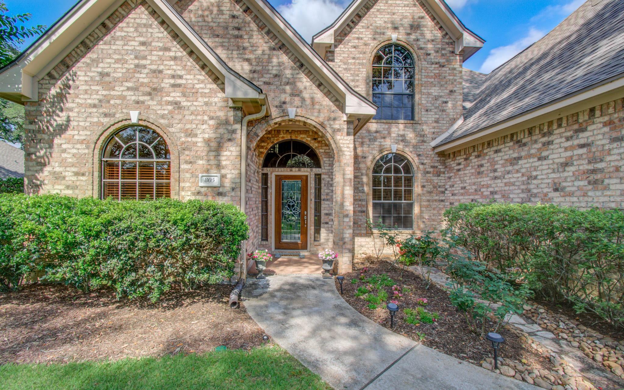 805 Enchanted Oaks Drive