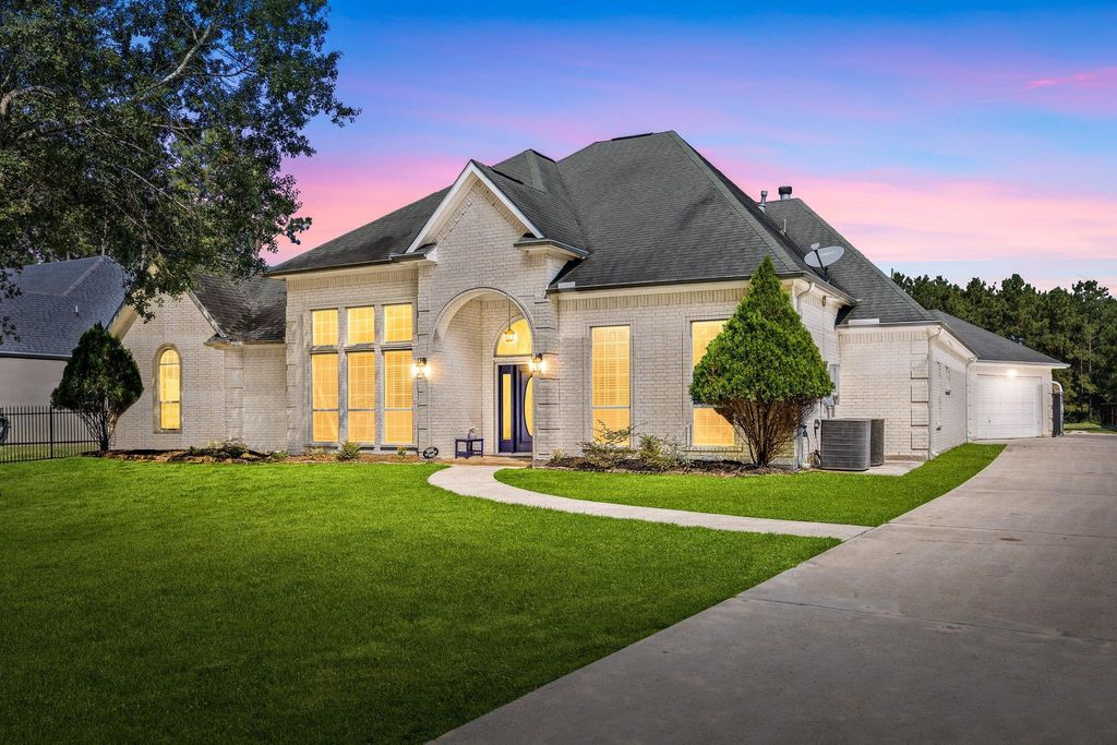 Photo of 19509 Desna Drive, Porter, TX 77365 (MLS # 5537603)