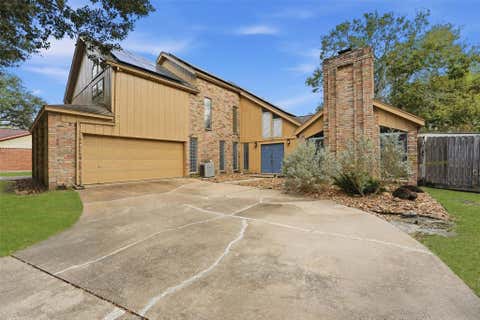 Photo of 2408 Chelmsford Court, Alvin, TX 77511 (MLS # 36081434)