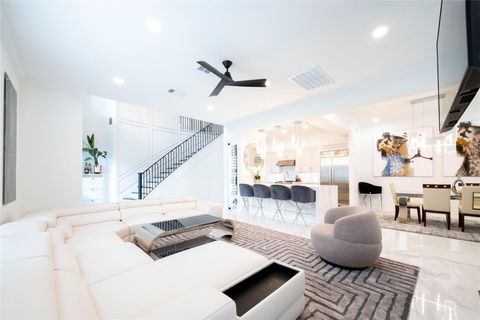 Photo of 4744 Post Oak Timber Drive #39, Houston, TX 77056 (MLS # 25211646)