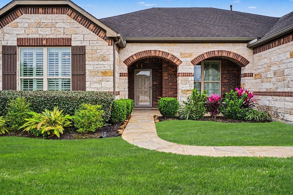 Photo of 1620 Centolani Street, League City, TX 77573 (MLS # 6713607)