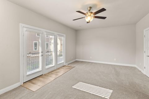 Tiny photo for 1002 Shepherd Oaks Drive, Houston, TX 77018 (MLS # 33317244)