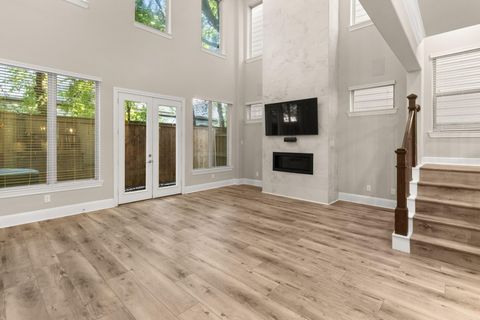 Tiny photo for 1002 Shepherd Oaks Drive, Houston, TX 77018 (MLS # 33317244)