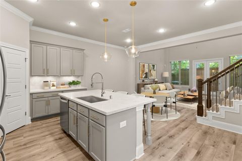 Photo of 1002 Shepherd Oaks Drive, Houston, TX 77018 (MLS # 33317244)