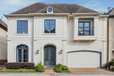 Photo of 6323 E Mystic Meadow, Houston, TX 77021 (MLS # 81343448)