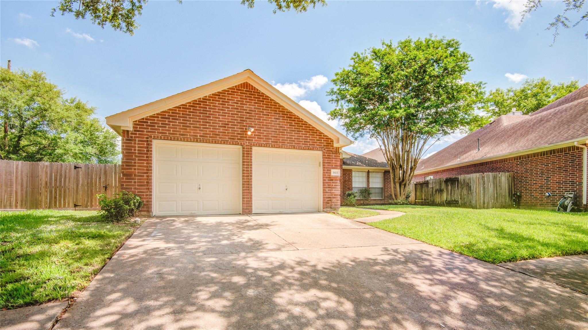1811 Kelliwood Trails Court