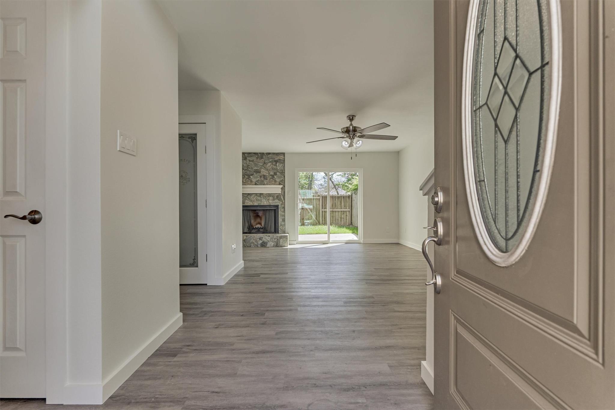 12239 Glenview Drive