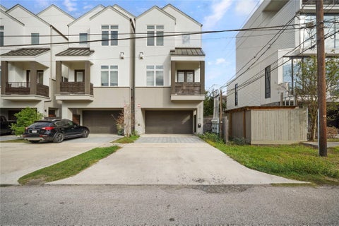 Photo of 616 Roy Street, Houston, TX 77007 (MLS # 48742033)