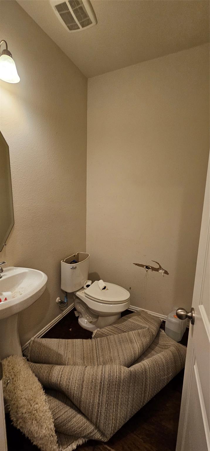 8107 Laughing Falcon Trail