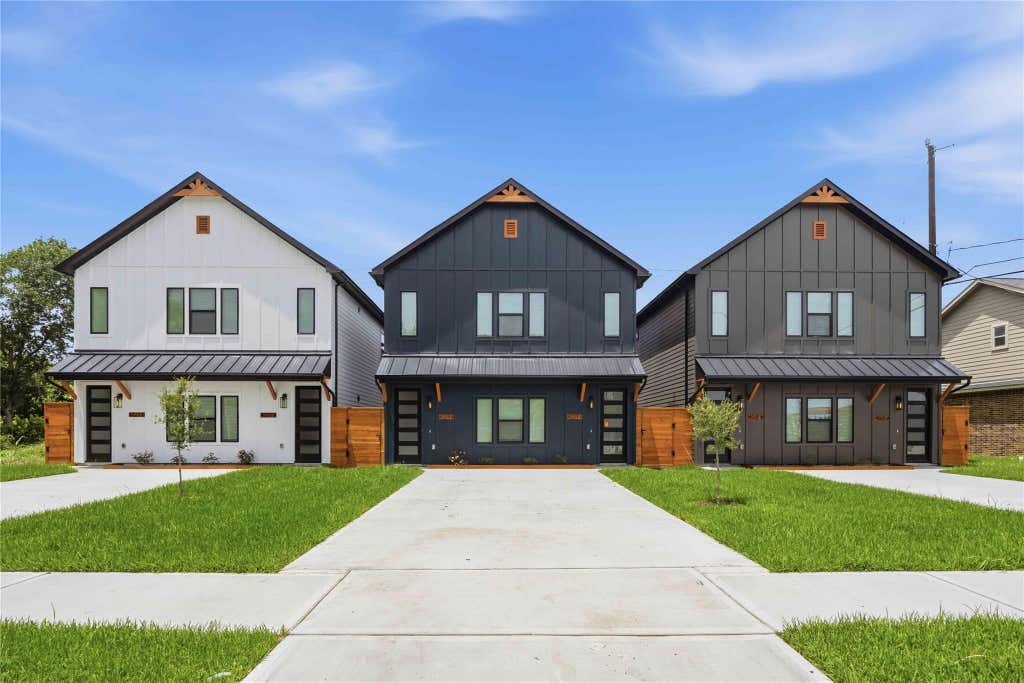 Photo of 4027 Cork Drive #A-B, Houston, TX 77047 (MLS # 51485183)