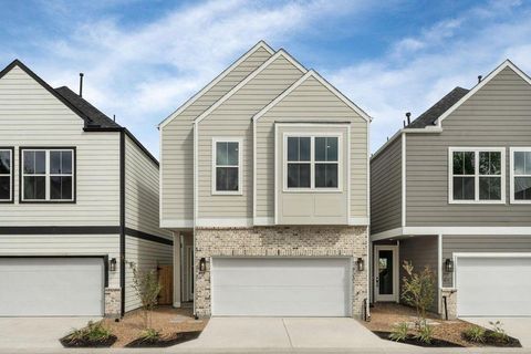 Photo of 413 Stonework Sage Lane, Houston, TX 77076 (MLS # 96914218)