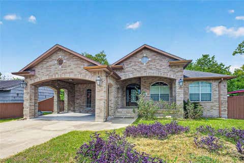 Photo of 5771 Belarbor Street, Houston, TX 77033 (MLS # 92410090)