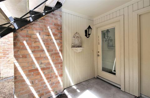 Photo of 1601 S Shepherd Dr #115, Houston, TX 77019 (MLS # 78420345)