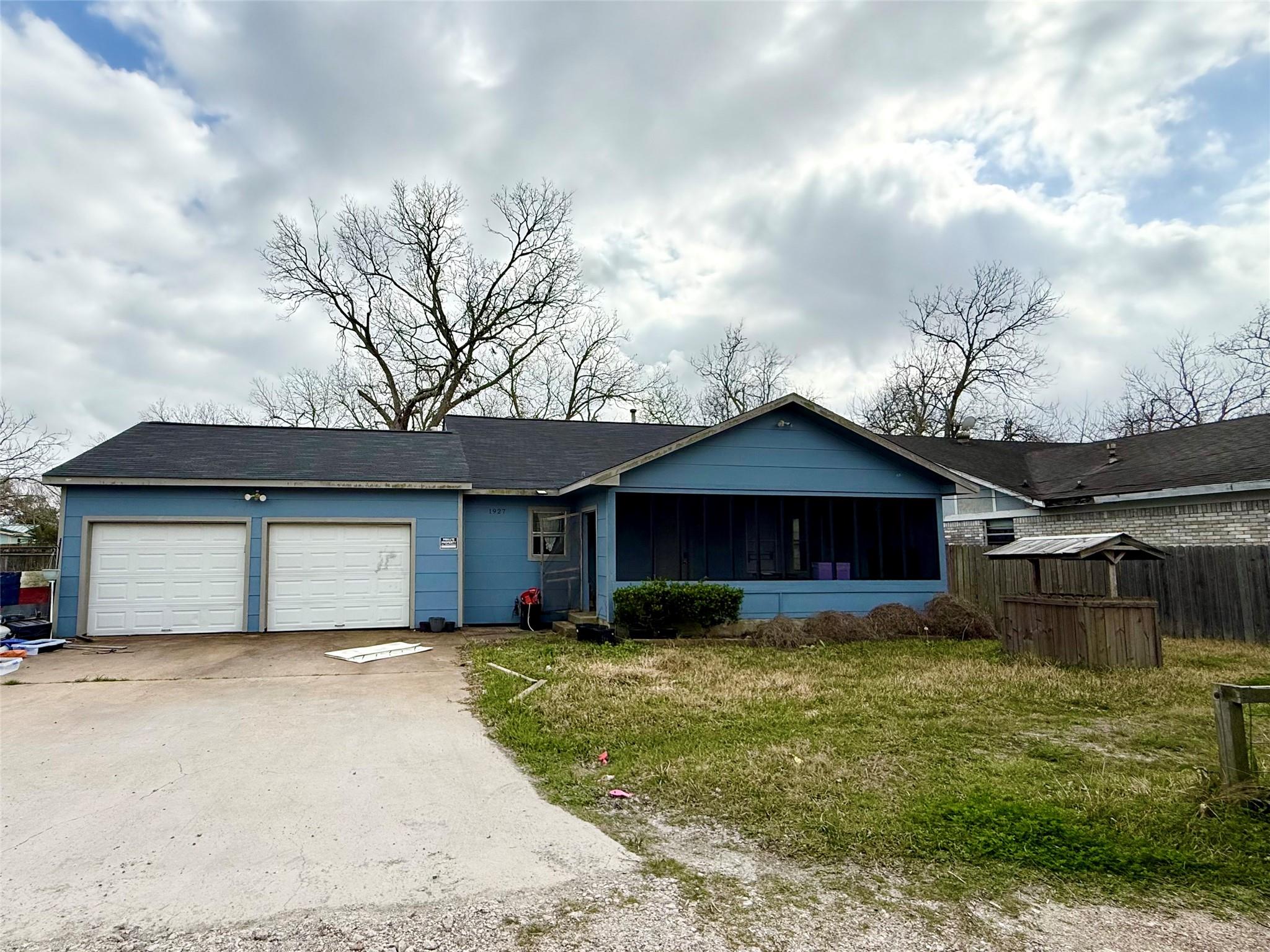 1927 FM 646 Rd N, Santa Fe, TX, 77510