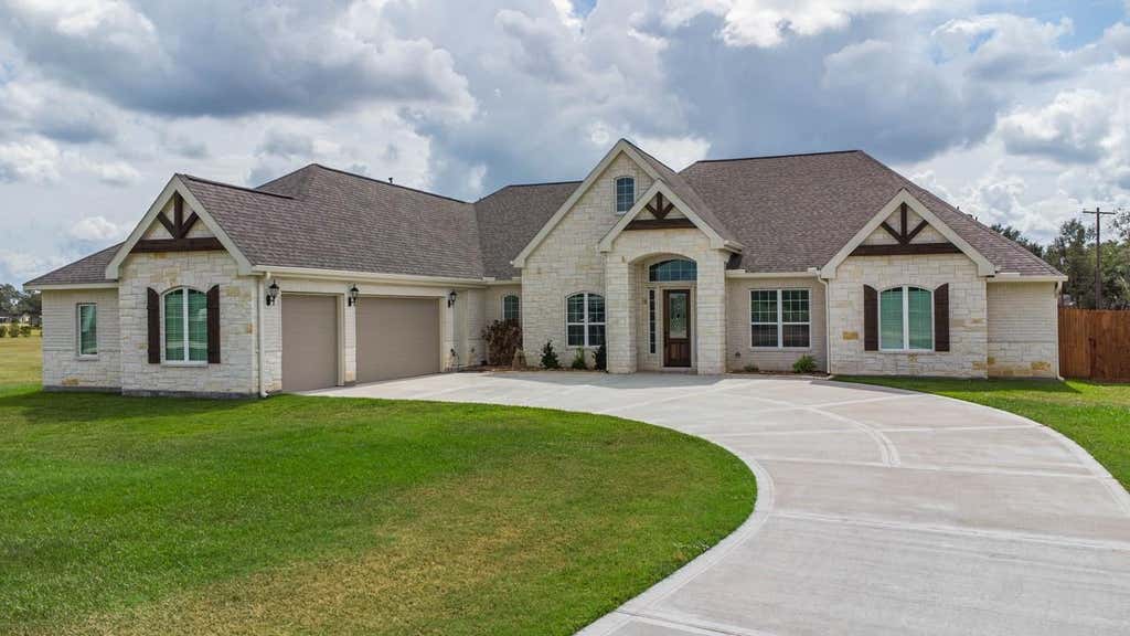 Photo of 305 Champions Court, El Campo, TX 77437 (MLS # 12510774)