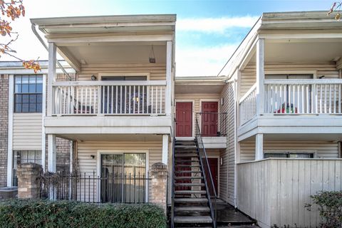 Photo of 2750 Holly Hall Street #714, Houston, TX 77054 (MLS # 48247878)