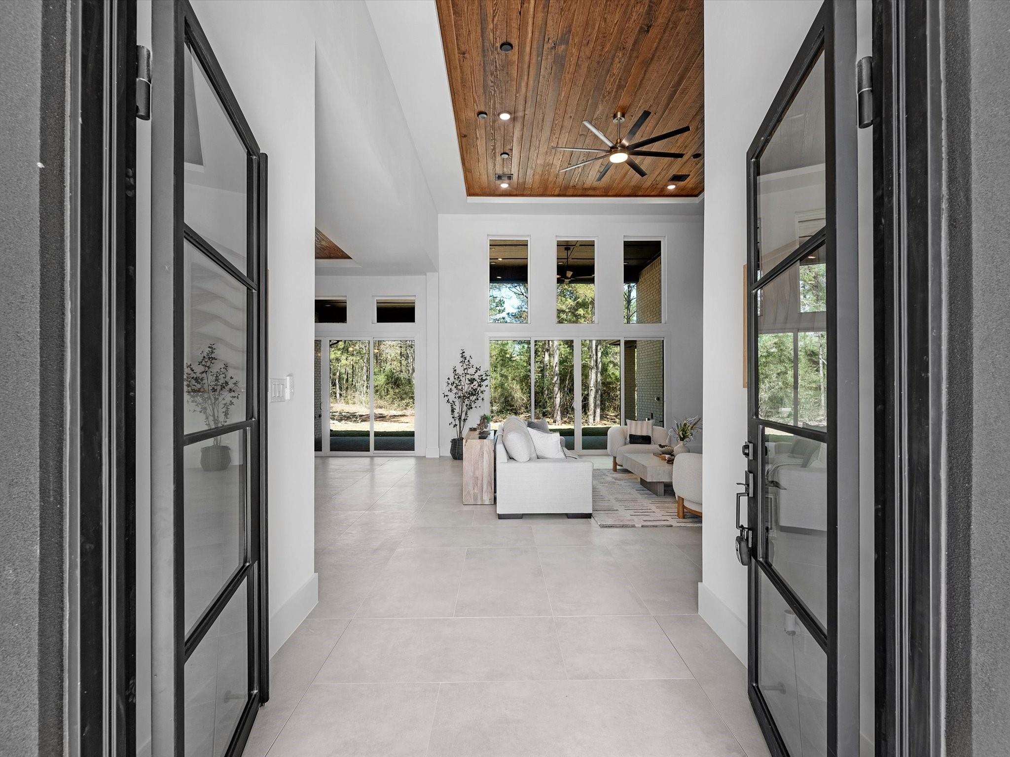 25096 Seguin Trail