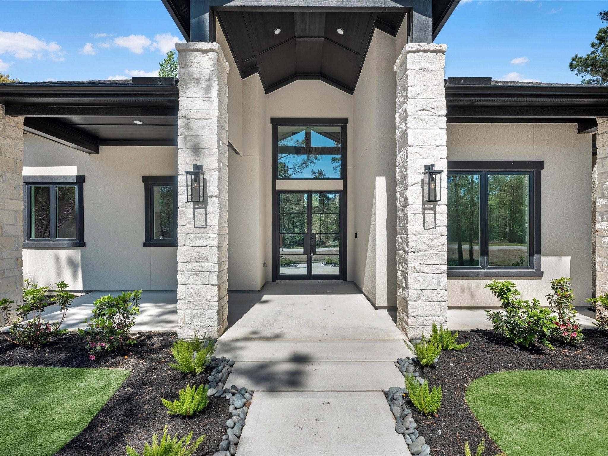 25096 Seguin Trail