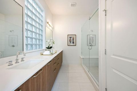 Tiny photo for 1713 Mary Street, Houston, TX 77026 (MLS # 22542093)