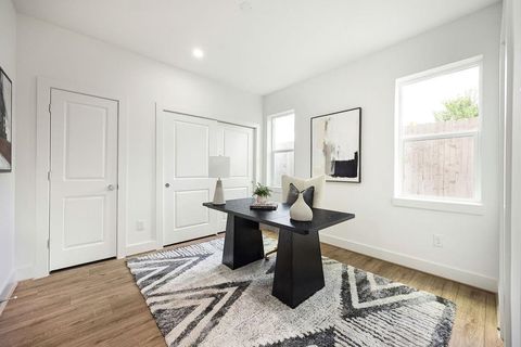 Tiny photo for 1713 Mary Street, Houston, TX 77026 (MLS # 22542093)