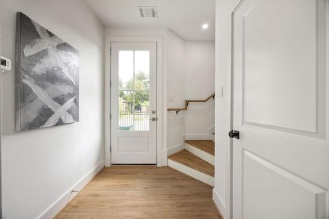 Tiny photo for 1713 Mary Street, Houston, TX 77026 (MLS # 22542093)