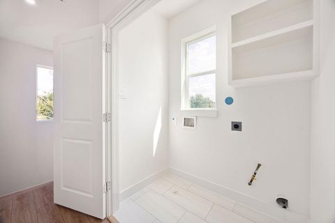 Tiny photo for 1713 Mary Street, Houston, TX 77026 (MLS # 22542093)