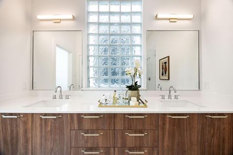 Tiny photo for 1713 Mary Street, Houston, TX 77026 (MLS # 22542093)