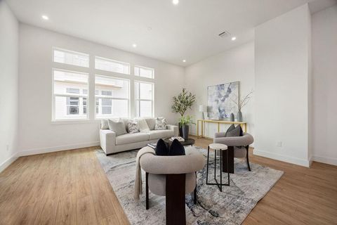 Tiny photo for 1713 Mary Street, Houston, TX 77026 (MLS # 22542093)