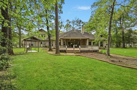 Photo of 11995 White Oak Crossing, Conroe, TX 77385 (MLS # 75795132)