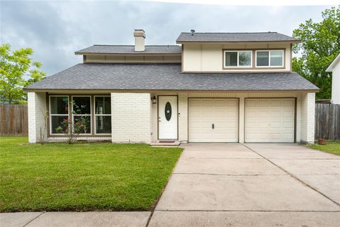 Photo of 15138 Tresch Lane, Houston, TX 77598 (MLS # 97051456)